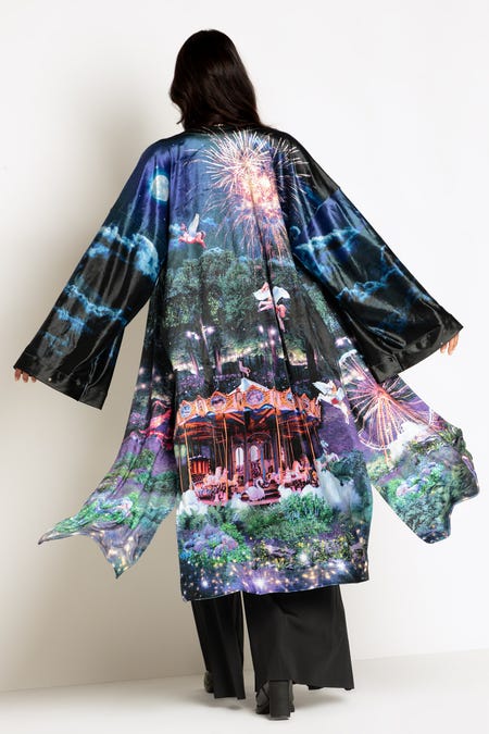 Merry-Go-Gallop Velvet Split Kimono